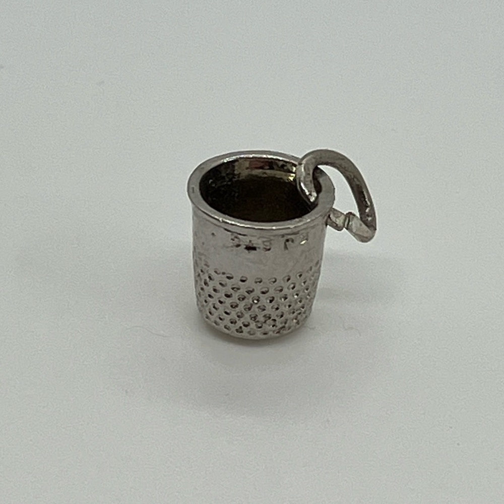 Vtg 925 Sterling Silver Thimble Sewing Charm / Pendant